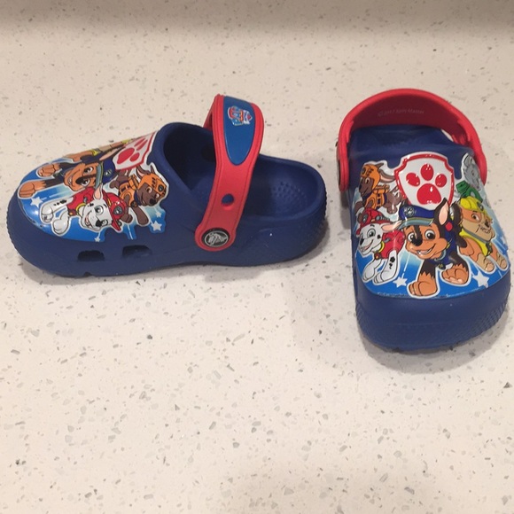 paw patrol crocs size 9